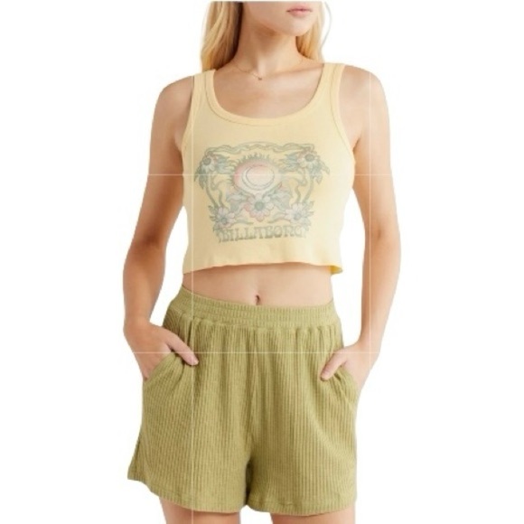 Billabong Tops - Billabong Garden Goddess Cotton
Graphic Logo Yellow Tank Top NWT M L